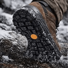 🔥Dnes zľava 50 % – nenechajte si to ujsť! ⏰Ergonomicky navrhnutá ortopedická obuv – ručne šitá koža, konštrukcia na podporu klenby 👞 ľahko zmierňuje bolesť chodidiel.