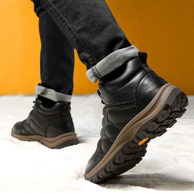 🔥Dnes zľava 50 % – nenechajte si to ujsť! ⏰Ergonomicky navrhnutá ortopedická obuv – ručne šitá koža, konštrukcia na podporu klenby 👞 ľahko zmierňuje bolesť chodidiel.